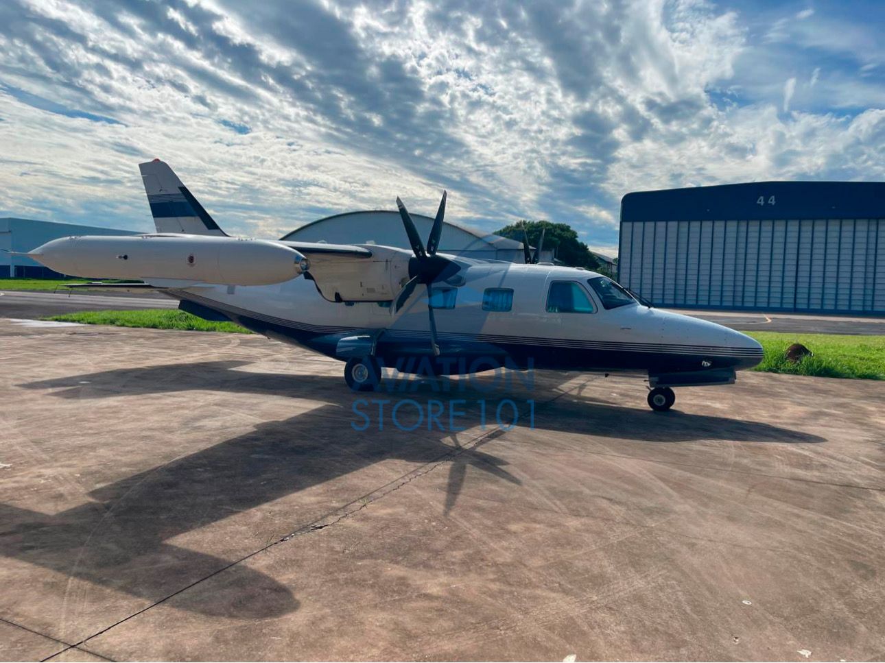 Avião Mitsubishi MU-2B-60 – Ano 1983 à Venda