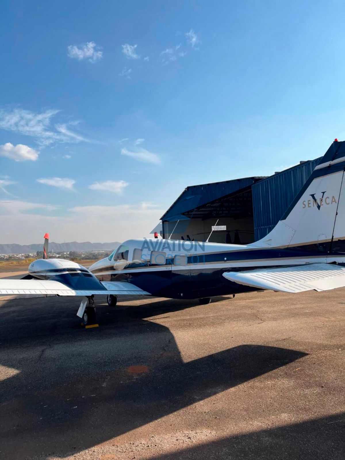 Avião Piper Seneca V PA-34-220T – Ano 1998 – 3.350 H.T.