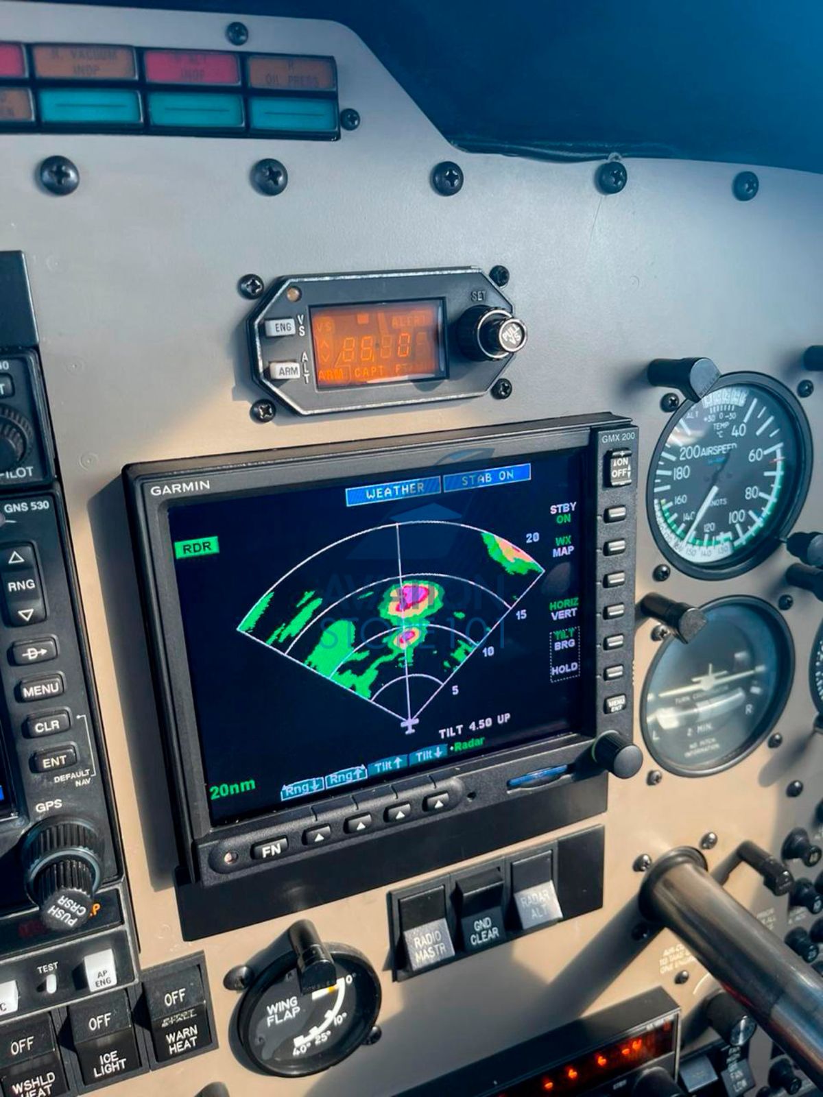 Avião Piper Seneca V PA-34-220T – Ano 1998 – 3.350 H.T.