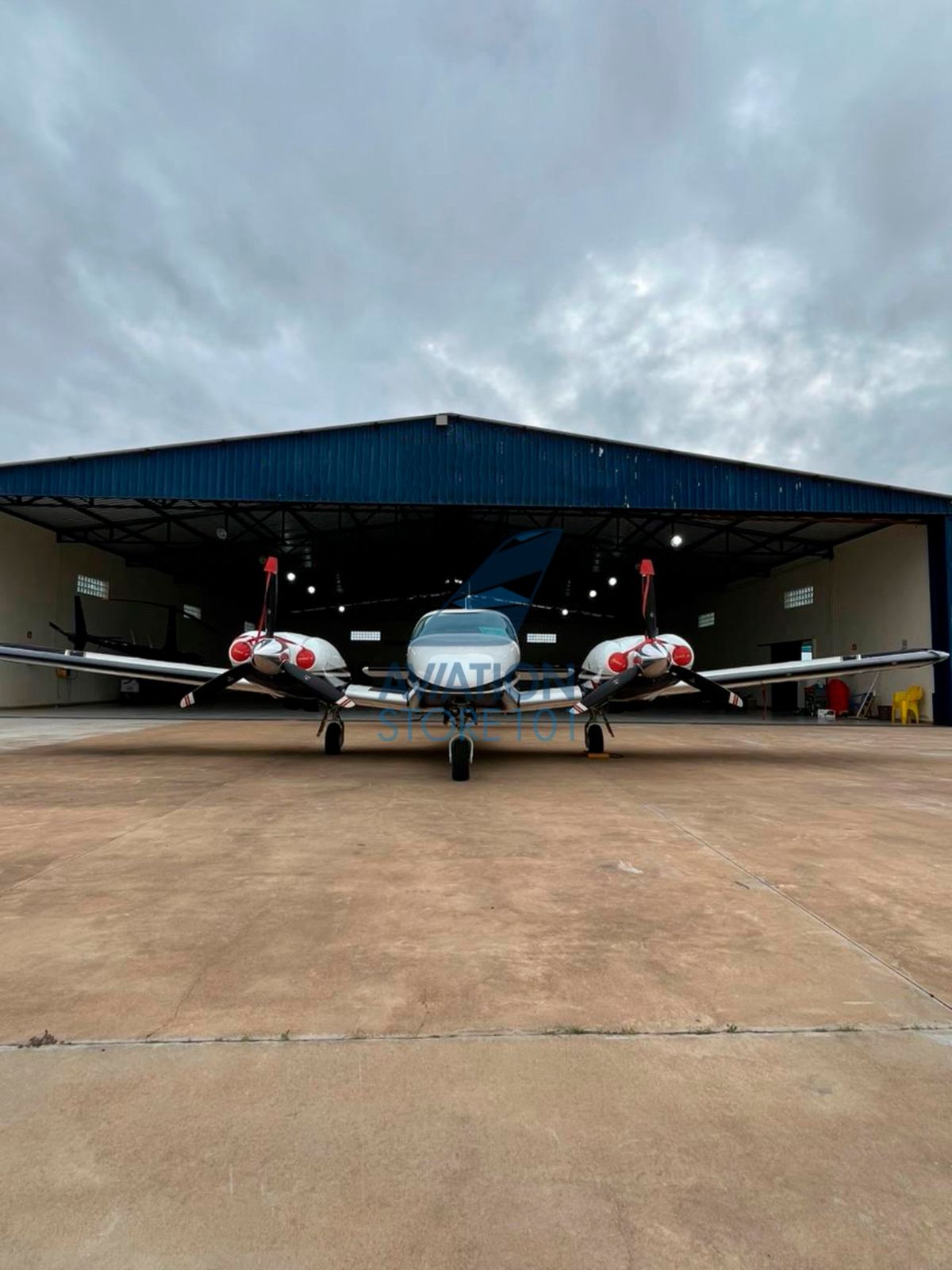 Avião Piper Seneca V PA-34-220T – Ano 1998 – 3.350 H.T.