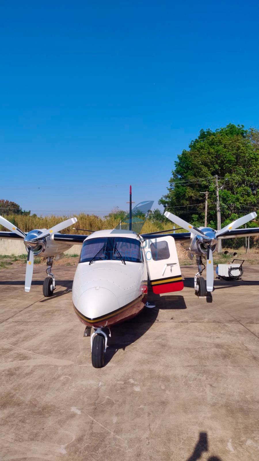 Avião Twin Commander 690B – Ano 1977 – à Venda