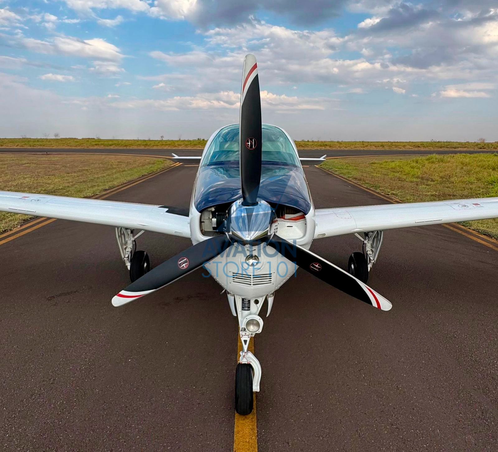 Beechcraft Bonanza A36 – Ano 1989 – 5.380 H.T.