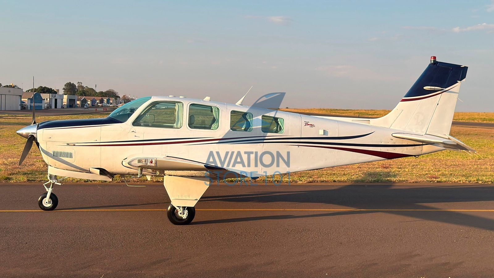 Beechcraft Bonanza A36 – Ano 1989 – 5.380 H.T.