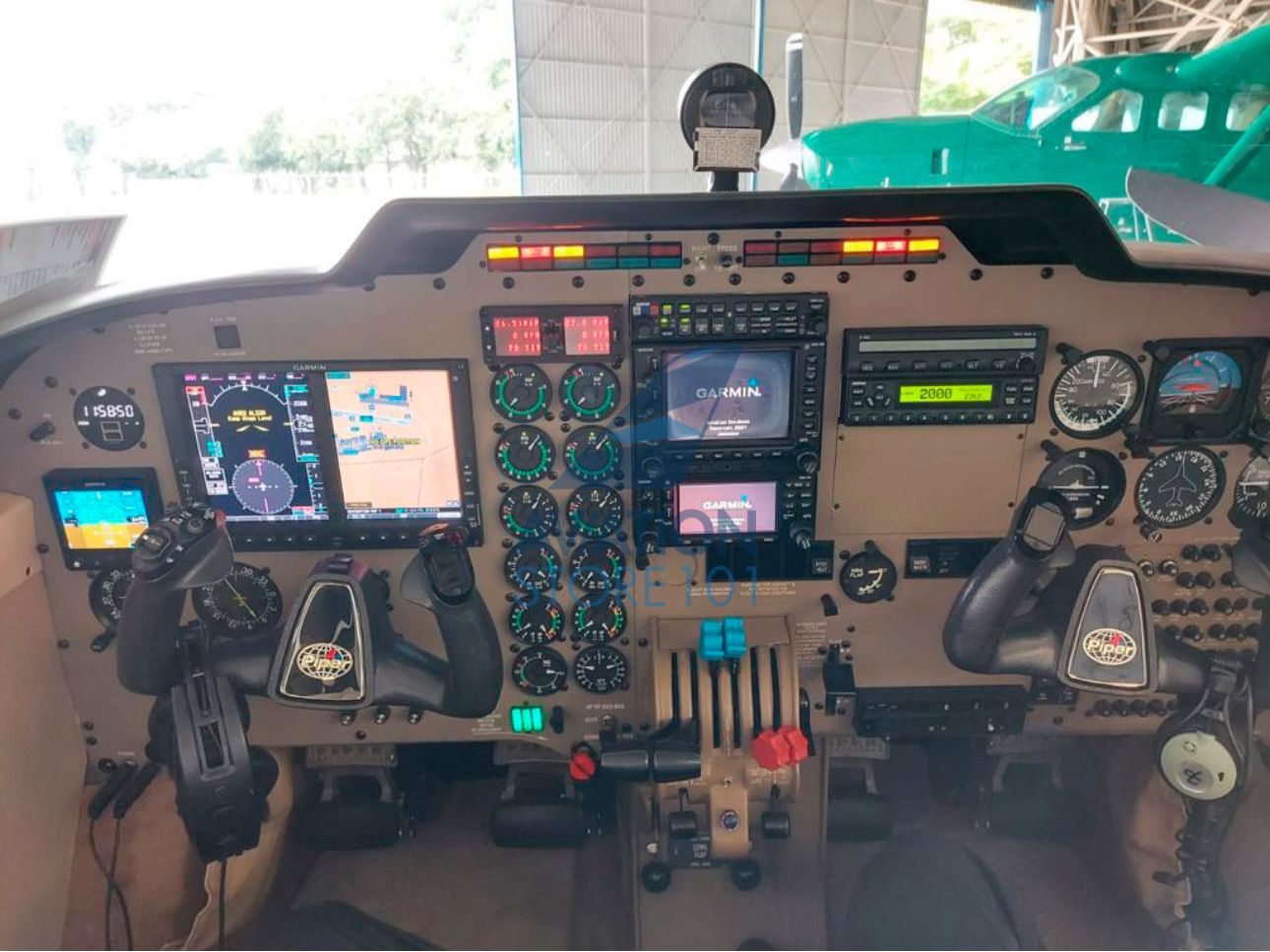 Avião Piper Seneca V PA-34-220T – Ano 2001 – 3.225 H.T.