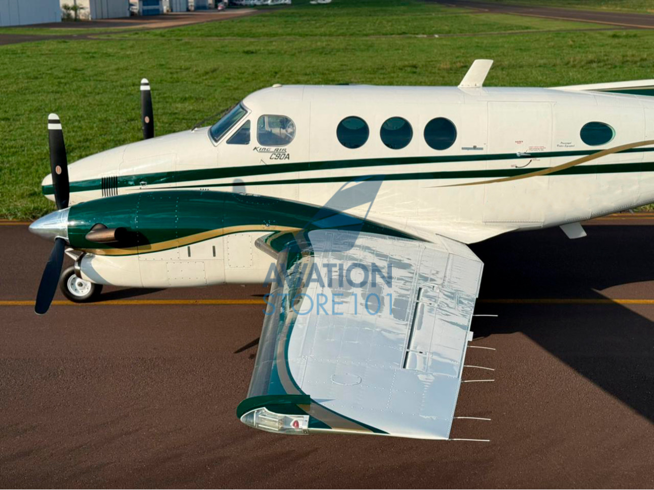 Beechcraft King Air C90 Blackhawk – Ano 1988 à Venda