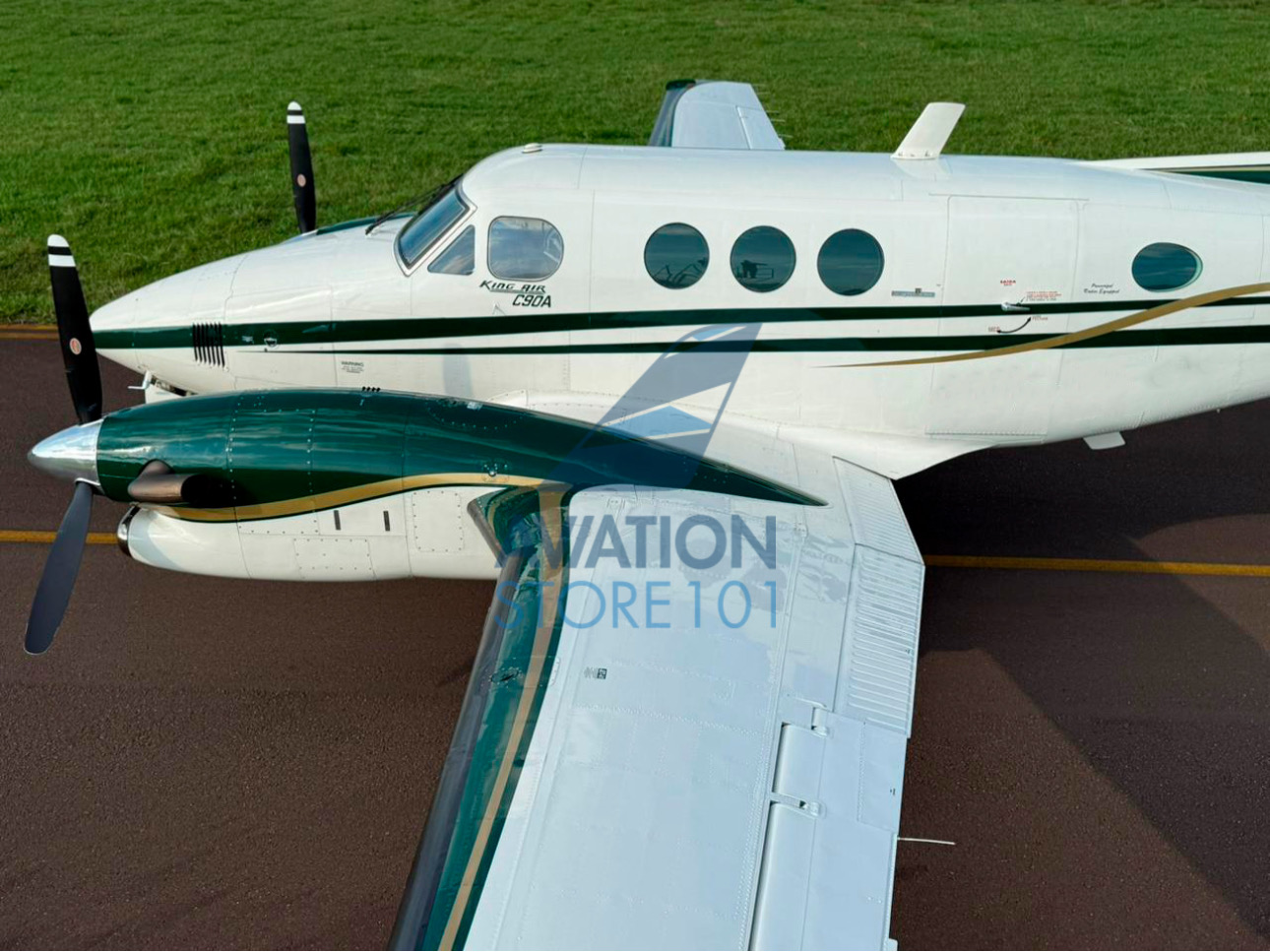 Beechcraft King Air C90 Blackhawk – Ano 1988 à Venda