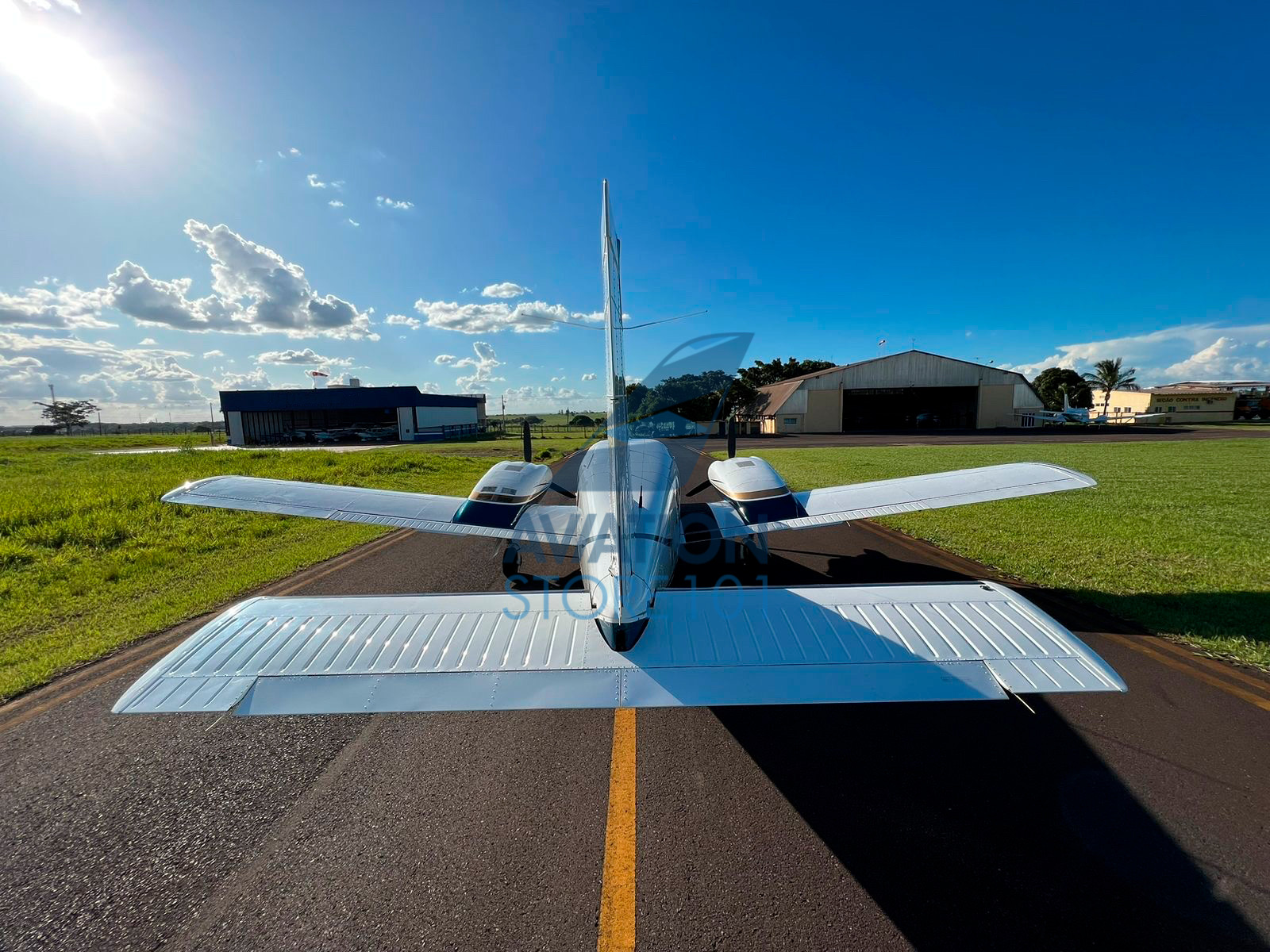 Avião Piper Seneca V PA-34-220T – Ano 1999 à Venda