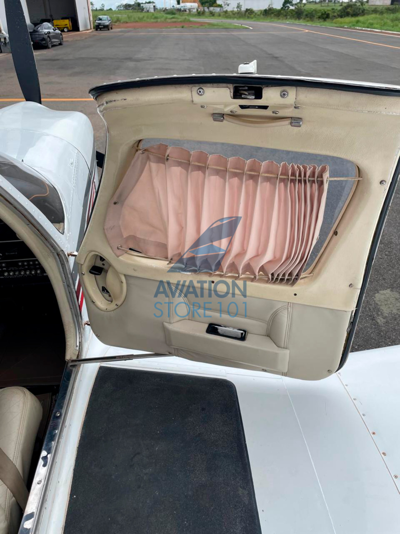 Piper Saratoga PA-32R-301 – Ano 1982 à Venda