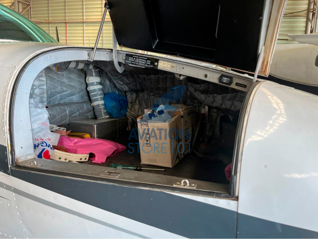 Avião Beechcraft Baron 58 – Ano 1998 – 3.300 H.T.