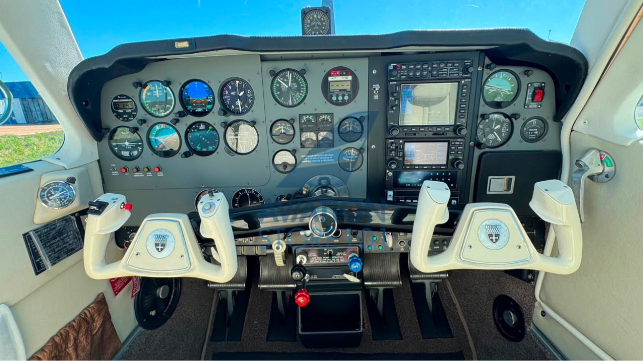 Beechcraft Bonanza F33A – Ano 1993 à Venda