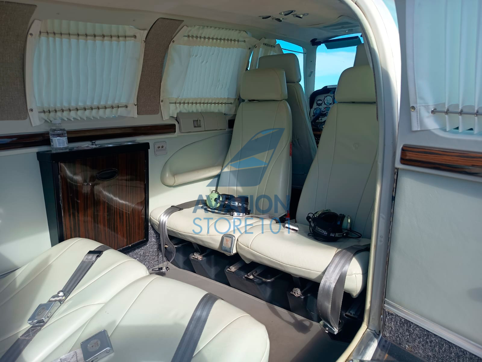 Beechcraft Bonanza A36 – Ano 1983