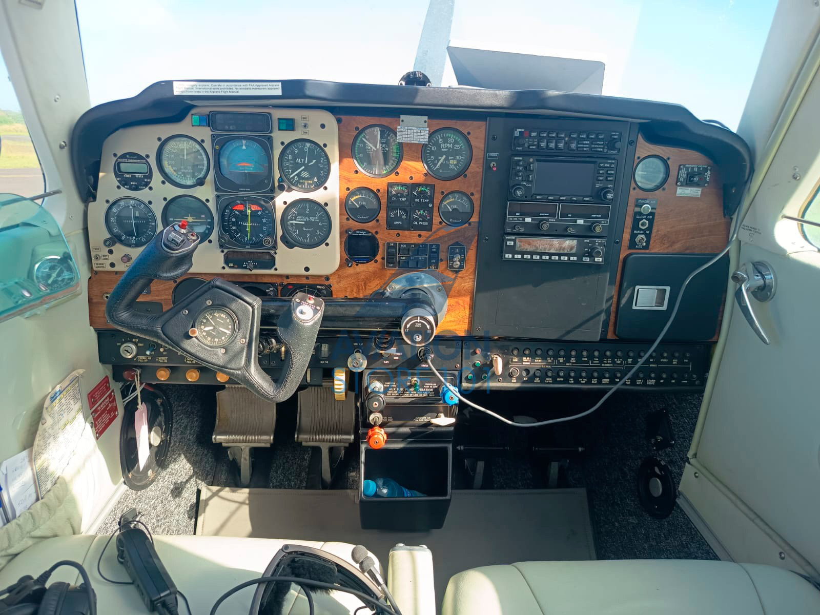 Beechcraft Bonanza A36 – Ano 1983